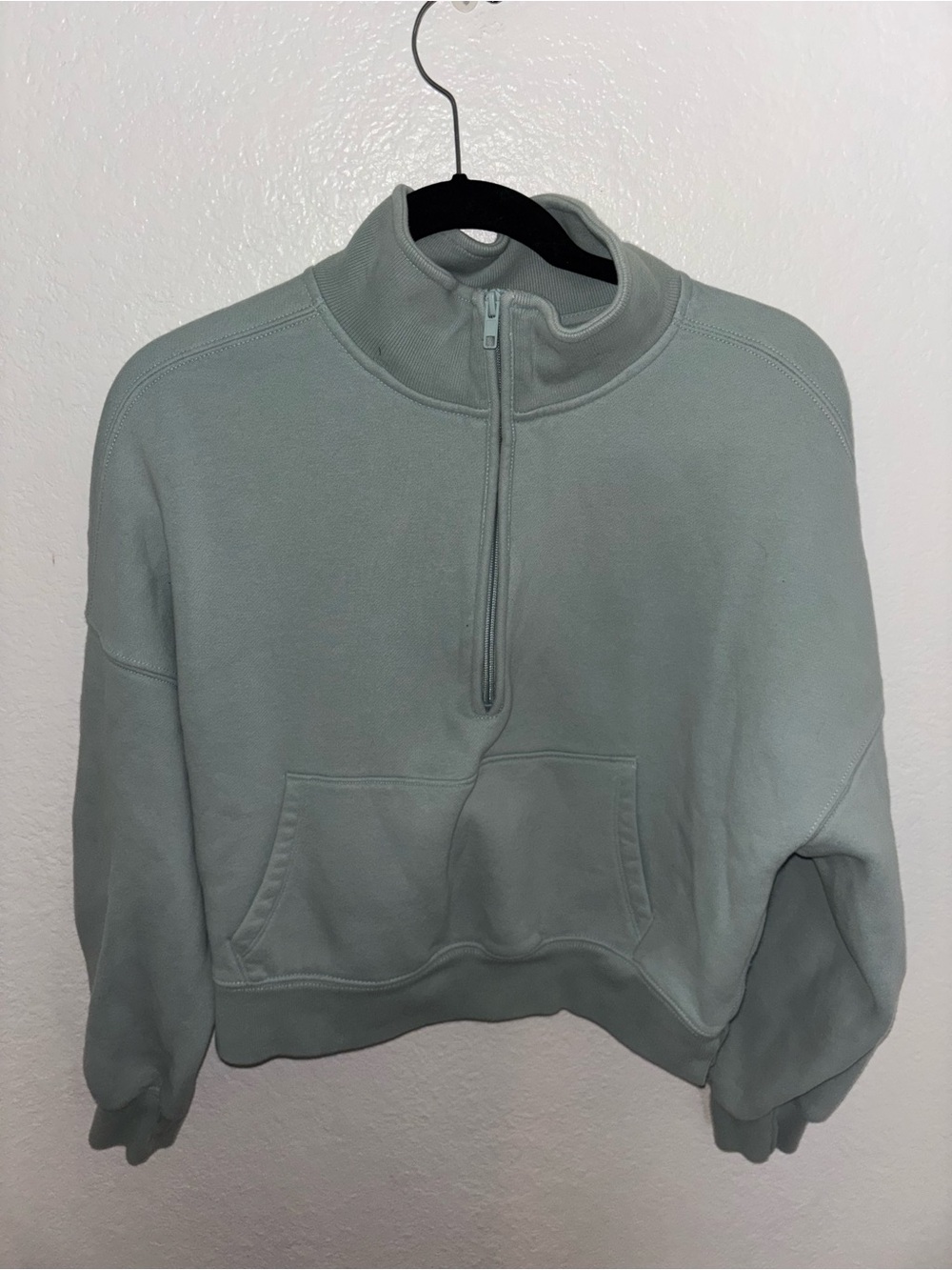 Abercrombie & Fitch Light Sage Half-Zip Cropped Pullover Sweatshirt